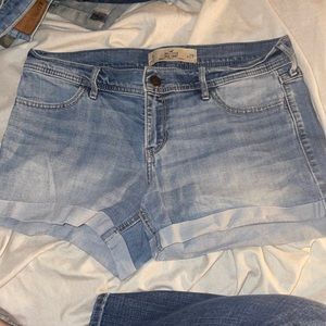 Hollister MIDI Shorts